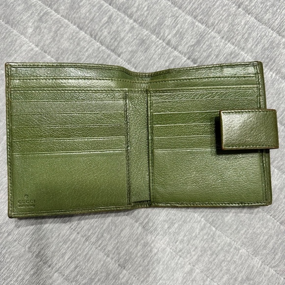 Gucci Studded Interlocking GG compact wallet with COA - Picture 7 of 13